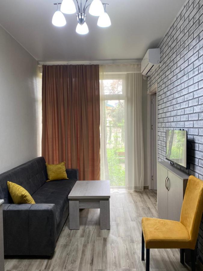 Lovely And Cozy Apartament In Тбилиси Экстерьер фото